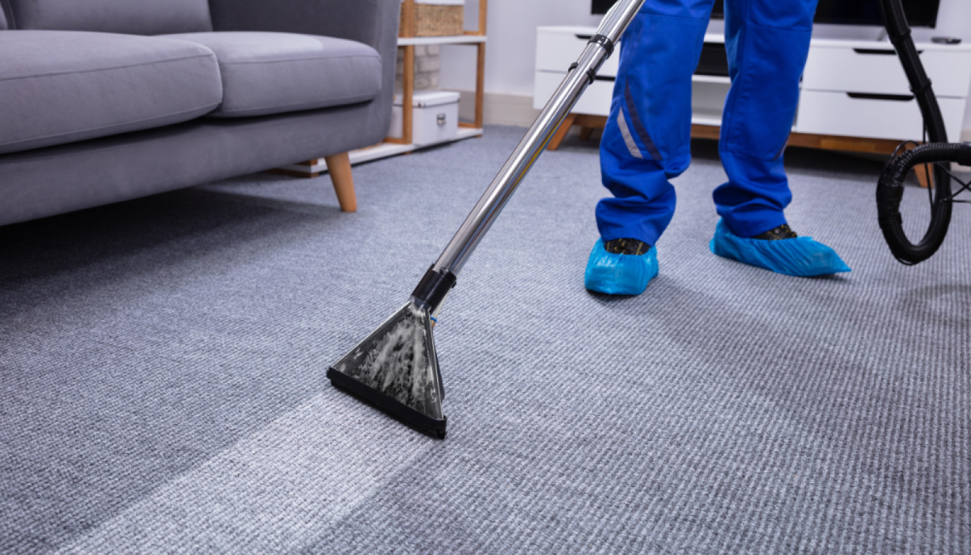 Tapis de salon, tapis ancien, tapis en laine : à quel moment passer au nettoyage professionnel ?
